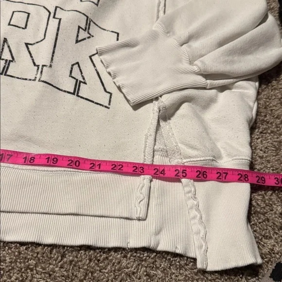 Free People / We The Free creamy white & black New York Camden sweatshirt (L) - Picture 4 of 9